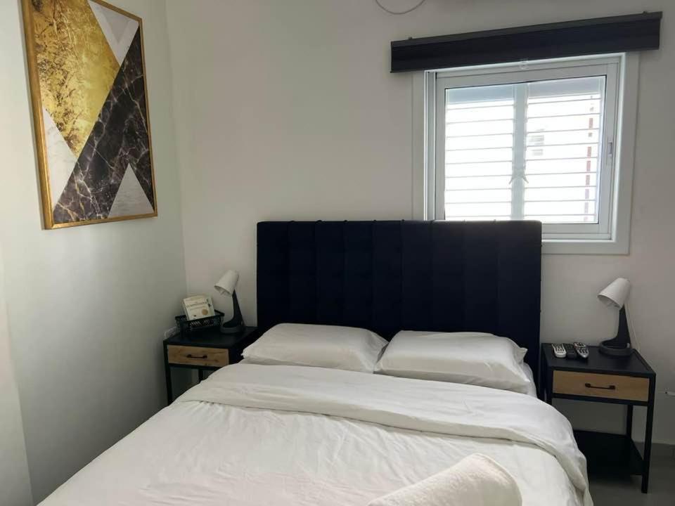 Apartments4You Maya 바트얌 외부 사진