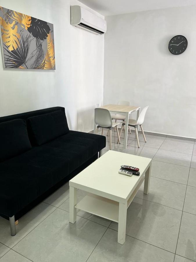 Apartments4You Maya 바트얌 외부 사진