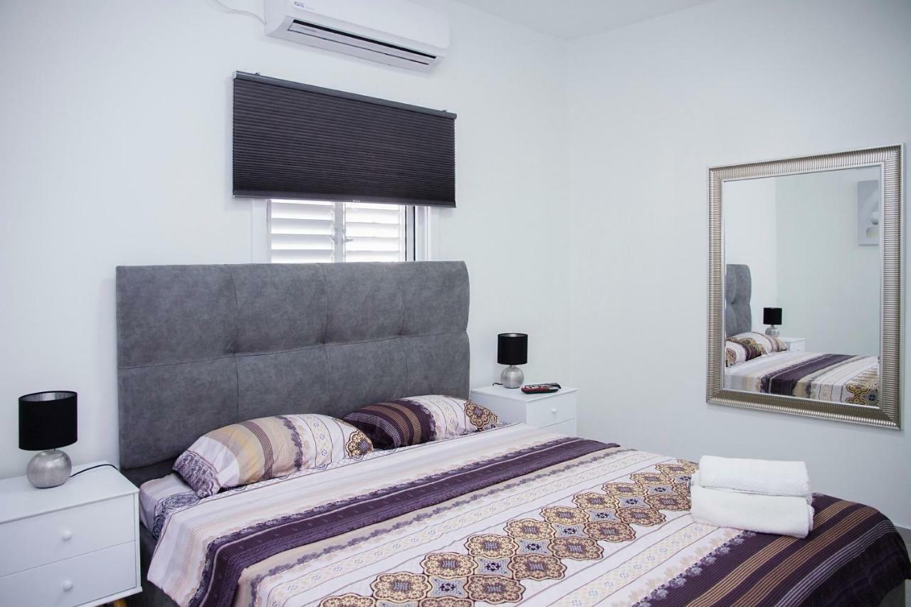 Apartments4You Maya 바트얌 외부 사진