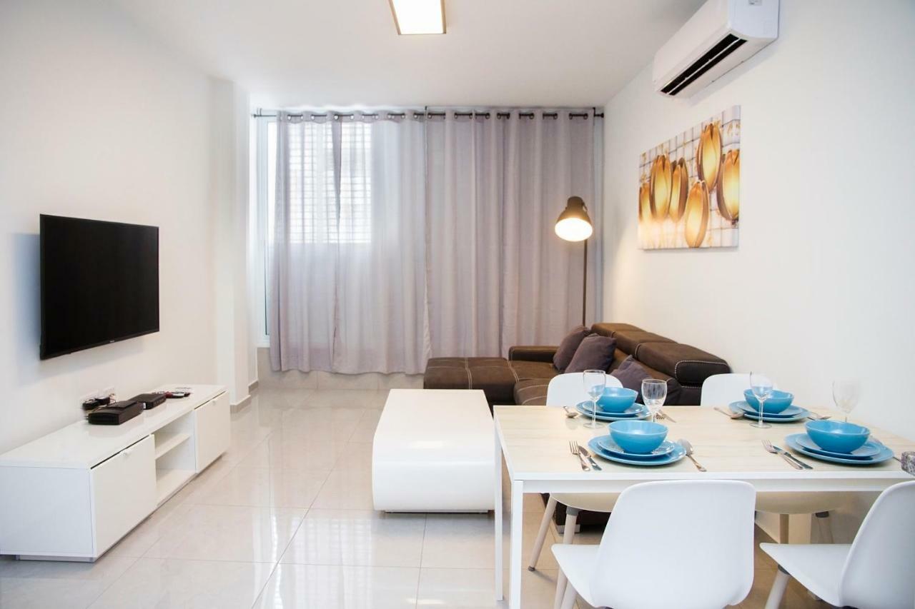 Apartments4You Maya 바트얌 외부 사진